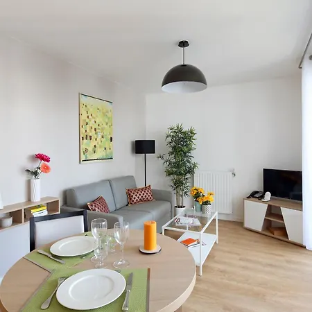 Zenao Aparthotel 3*